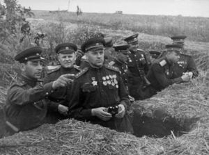 5 советских полководцев, которых больше всего любили красноармейцы