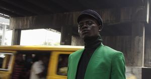 Звезда из-под моста, или Как бездомный из Нигерии случайно стал моделью