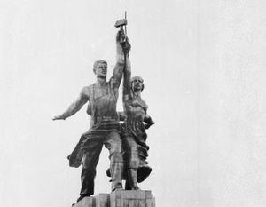 Зачем Сталин осматривал скульптуру «Рабочего и колхозницы» перед отправкой в Париж
