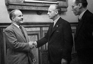 Какие написанные правила соблюдали советские дипломаты во время переговоров