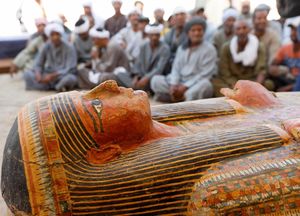 Археологи нашли мумию юной невесты с приданым