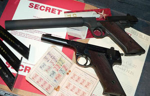 Пистолет для ЦРУ: оружие, которые должно было помочь американцам против советских разведчиков