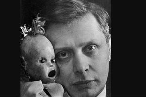 Кукловод Сергей Образцов со своими экзотическими куклами