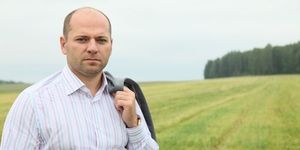 Кара небесная: депутат, призывавший россиян "меньше есть", стал необразованным банкротом