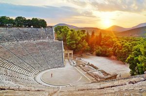 Как развлекались древние греки, или 10 малоизвестных фактов об Античном театре