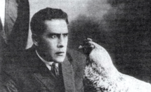 Йог, гипнотизирующий курицу, или История одного необычного снимка