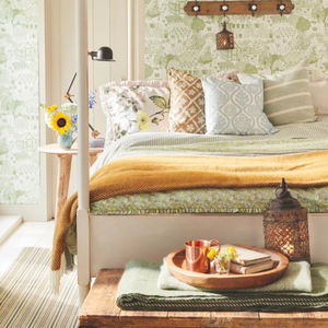Крохотная спальня на даче тоже может быть стильной и уютной: 100 вариантов интерьера для вдохновения