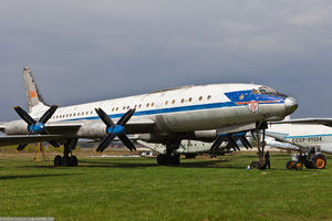 Каким был самый комфортный самолет СССР — Ту-114