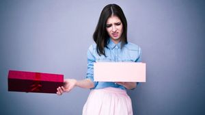 Почему мужчины не дарят дорогие подарки? Топ 10 причин