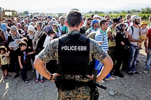 Беженцы не хотят на острова: грядут акции протеста в ЕС