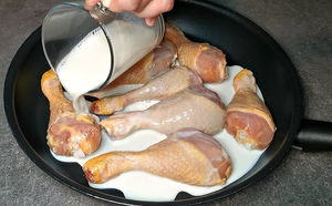 Заливаем курицу молоком. Самый простой способ сделать мясо нежным и сочным