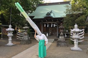 Японский храм, в котором проводится обряд, странный даже для японцев