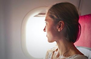 Стоит ли отказываться от каблуков и включать авиарежим: 4 правила безопасного полета