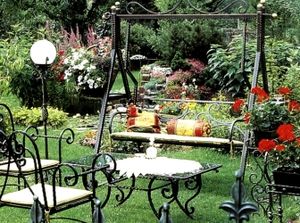 Кованые изделия для сада – беседки, мангалы, качели, садовая мебель