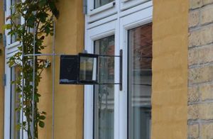 Зачем шведам нужны зеркала за окнами