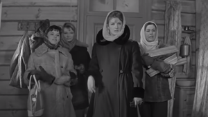 Почему же некоторых так раздражают Тося Кислицына и остальные девчата из советского фильма?