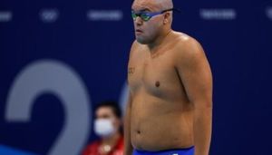 «Ты не толстый, ты олимпиец»: полный пловец из Палау стал звездой Интернета