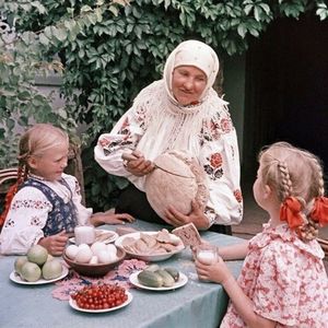 А ведь предсказания советских бабушек продолжают сбываться. Вы тоже их слышали?
