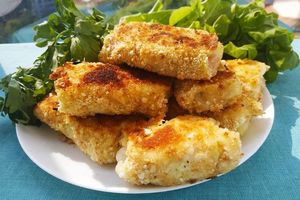 Хрустящая закуска из капусты с мясом, помидорами и сыром