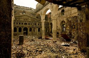 Фото дня: остатки церкви, разрушенной пожаром