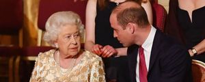 Принц Уильям беспокоится за состояние королевы Британии из-за нового скандала