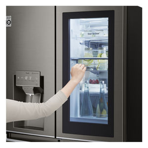 Компания LG выпустила холодильники с дистанционным управлением и защитой от бактерий