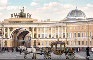 7 причин, по которым туристы больше любят Санкт-Петербург, а не Москву