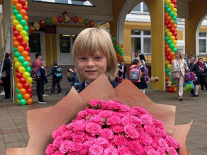 "Как вырос!": народ ахнул при виде вымахавшего сына Рудковской