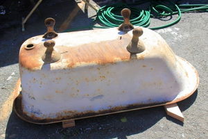 Идея переделки ржавой чугунной ванны из легендарного фильма «Завтрак у Тиффани»