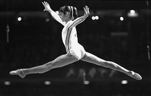 Успешная гимнастка и просто удивительная женщина: Надя Команечи