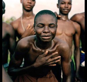 Существует одно африканское племя, которое имеет интересный обычай
