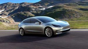 Новая Tesla Model 3: фото, видео, цена и характеристики