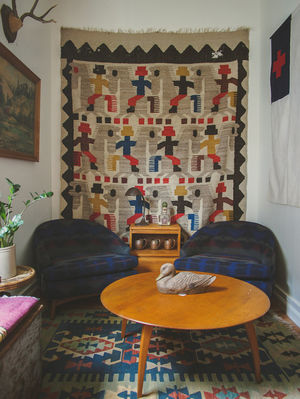 15 интерьеров с текстильным декором стен