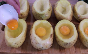 Жарим яйцо внутри картофеля. Теперь его можно есть как самостоятельное блюдо, а не только на гарнир