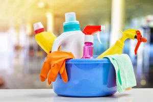 Секреты чистоты: как очистить квартиру недорогими средствами