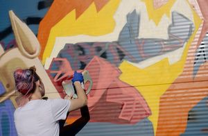 10 самых известных городов с граффити и стрит-артом