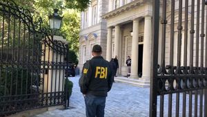 ФБР устроило обыски в доме бизнесмена Дерипаски в Вашингтоне
