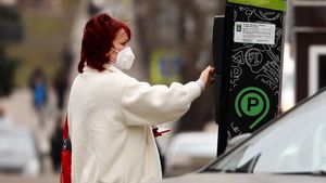 Система оплаты парковок через СМС в Москве работает в штатном режиме после сбоя
