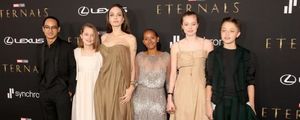 Анджелина Джоли посетила премьеру фильма «Вечные» вместе со своими пятью детьми