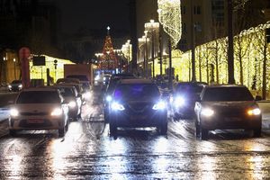 Вильфанд: Мокрый снег не вызовет обледенения дорог и проблем с трафиком в столице