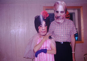 Весело и нелепо: Хэллоуинские костюмы из 1960-х