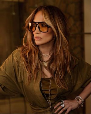 Фотосессия Jennifer Lopez (23 октября 2021)