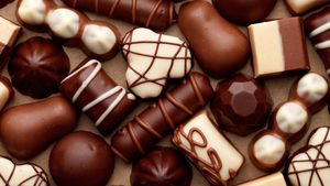 Производство шоколадных конфет на видео