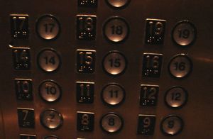 Почему во многих гостиницах нет 13-го этажа и комнаты № 420