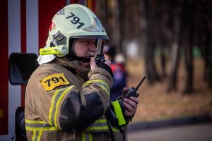 В Москве проверили профессиональные навыки пожарных и спасателей