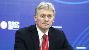 В Кремле пообещали ликвидировать краткосрочный дефицит вакцин от коронавируса