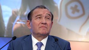 Петр Бирюков рассказал о замене лифтов в Москве в следующем году