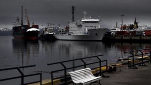 Минобрнауки изучит детали инцидента с кораблем «Академик Иоффе» в Дании