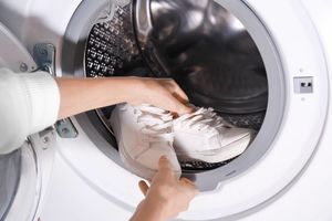 Что можно стирать в стиральной машине: 6 неочевидных вещей