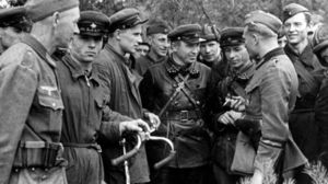 «Накормить борщом и шашлыком!»: как красноармейцы приняли солдат вермахта осенью 1939 года